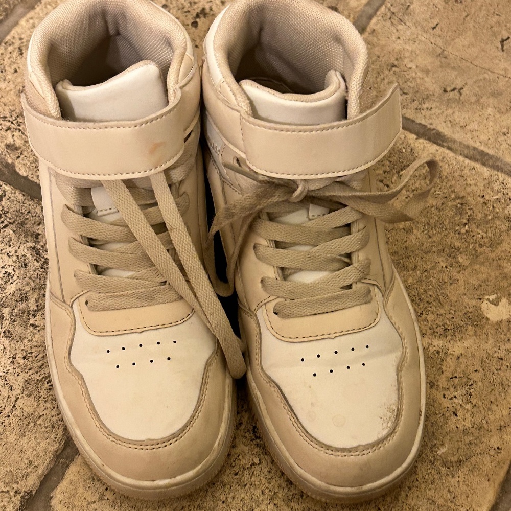 Berness sneaker shoes